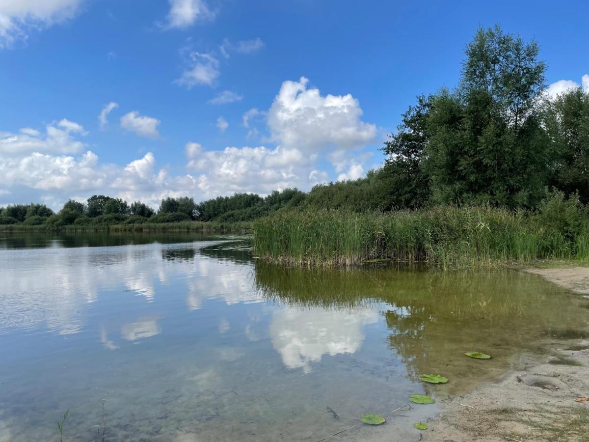 Landhaus Mit Pool, Bungalow In Der Natur Hohenbollentin Exteriör bild