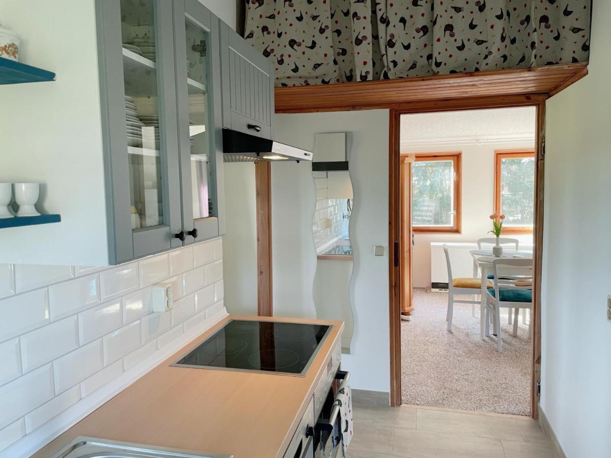 Landhaus Mit Pool, Bungalow In Der Natur Hohenbollentin Exteriör bild