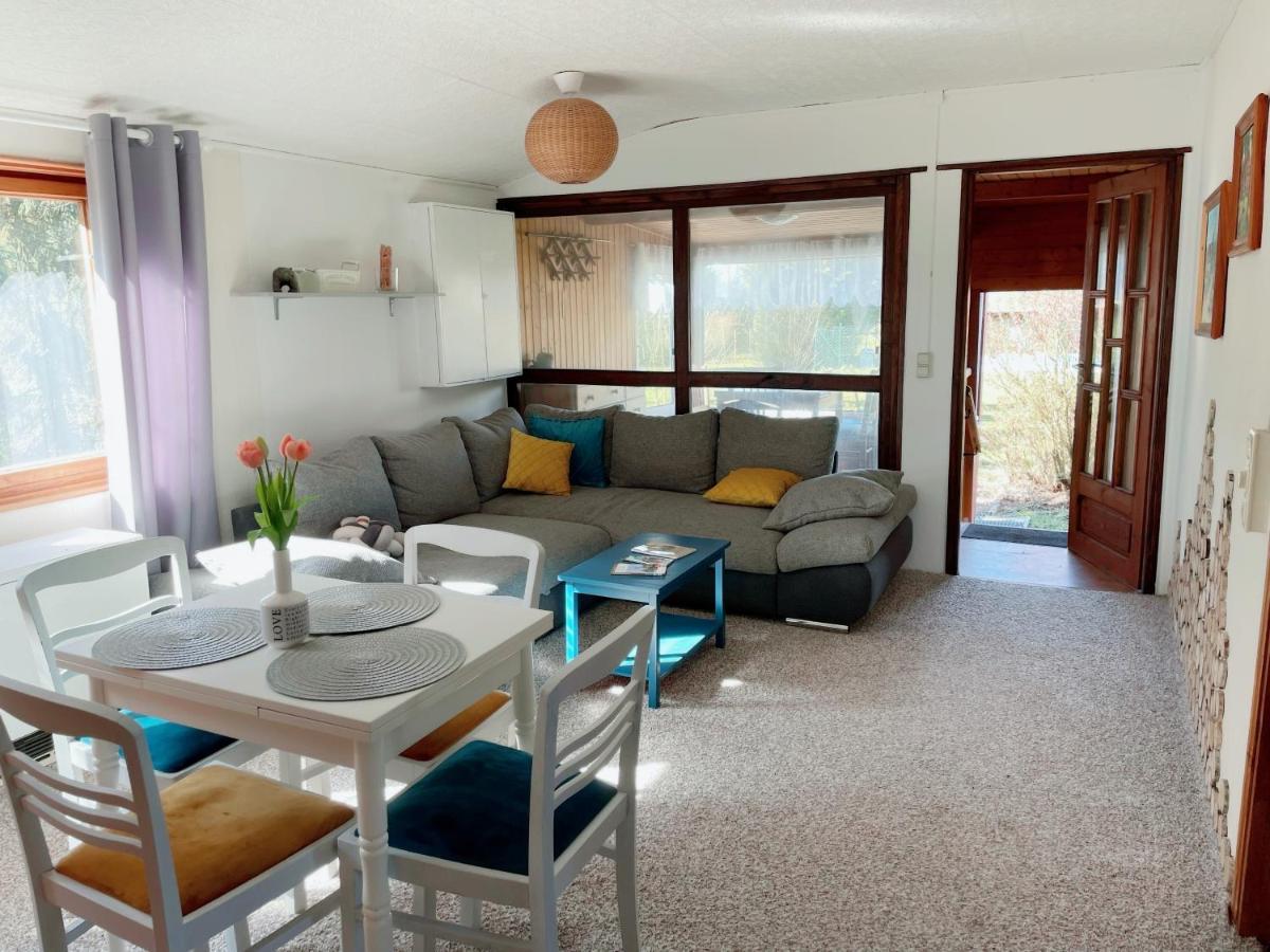 Landhaus Mit Pool, Bungalow In Der Natur Hohenbollentin Exteriör bild